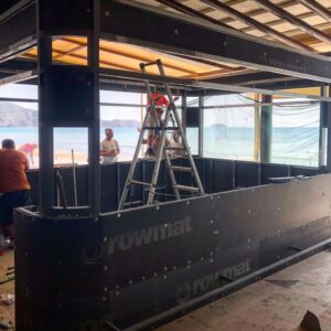 κατασκευή για bar.rowmat